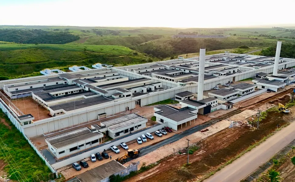 Governo de Pernambuco entrega novas unidades prisionais no Complexo de Araçoiaba.