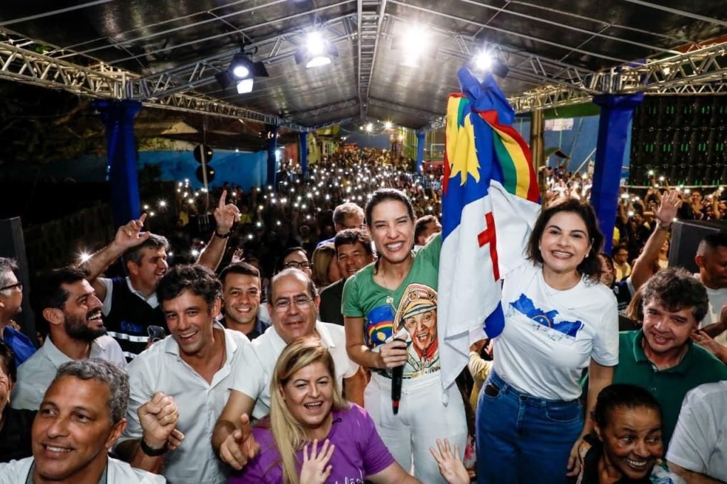 Em Jardim Monte Verde, governadora Raquel Lyra entrega maior obra de contenção de encostas em área urbana do Brasil. Em Jardim Monte Verde, governadora Raquel Lyra entrega maior obra de contenção de encostas em área urbana do Brasil.