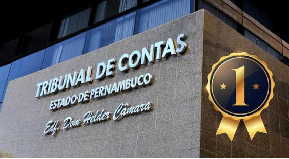 O TCE-PE autoriza pagamento de férias e 13º salário para prefeitos, vice-prefeitos e vereadores.