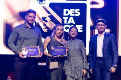 Em noite marcante, Academia Máximo Sport Fitness recebe prêmio de Melhor Academia de Musculação de Jaqueira. Em noite marcante, Academia Máximo Sport Fitness recebe prêmio de Melhor Academia de Musculação de Jaqueira.