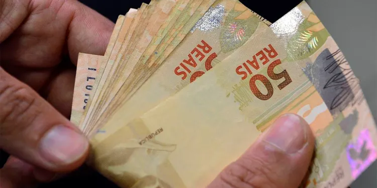 Real perde 87% do poder de compra desde o seu lançamento. Real perde 87% do poder de compra desde o seu lançamento.