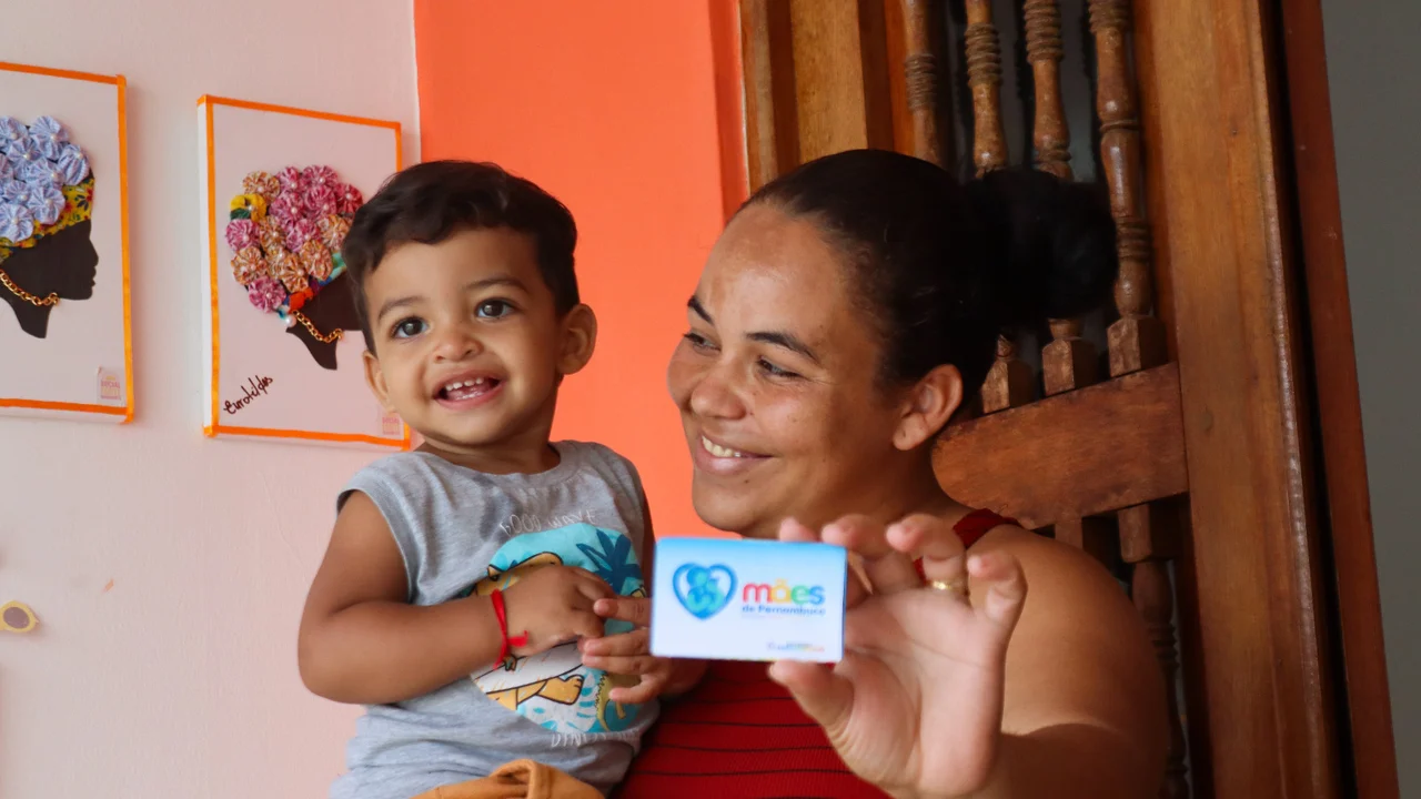 Governo abre 2.634 novas vagas para o programa Mães de Pernambuco.