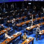 Senado aprova aumento de penas para crimes contra professores e médicos. Senado aprova aumento de penas para crimes contra professores e médicos.