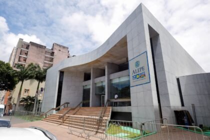 Programa Alepe Cuida oferece consultas oftalmológicas gratuitas e triagem de catarata.