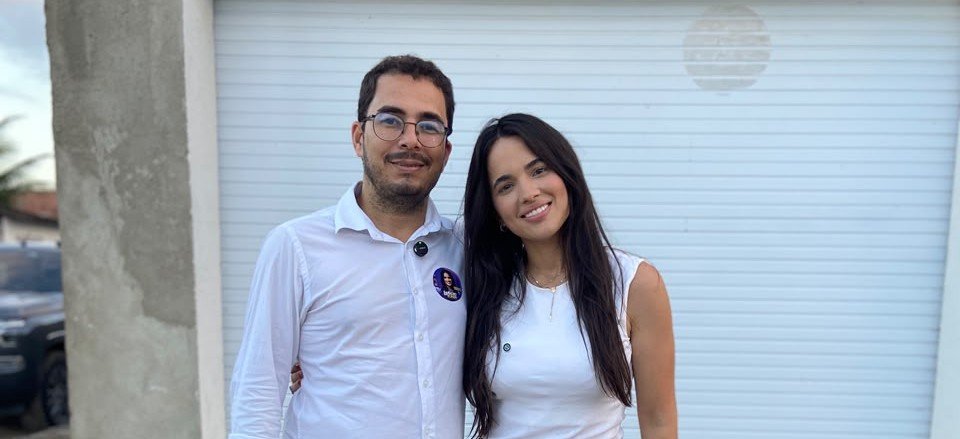 Em Água Preta Júnior Barão apresenta Letícia Borba como sua candidata a deputada federal.