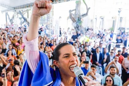 “Pernambuco não tem dono”, diz Raquel Lyra ao iniciar campanha.