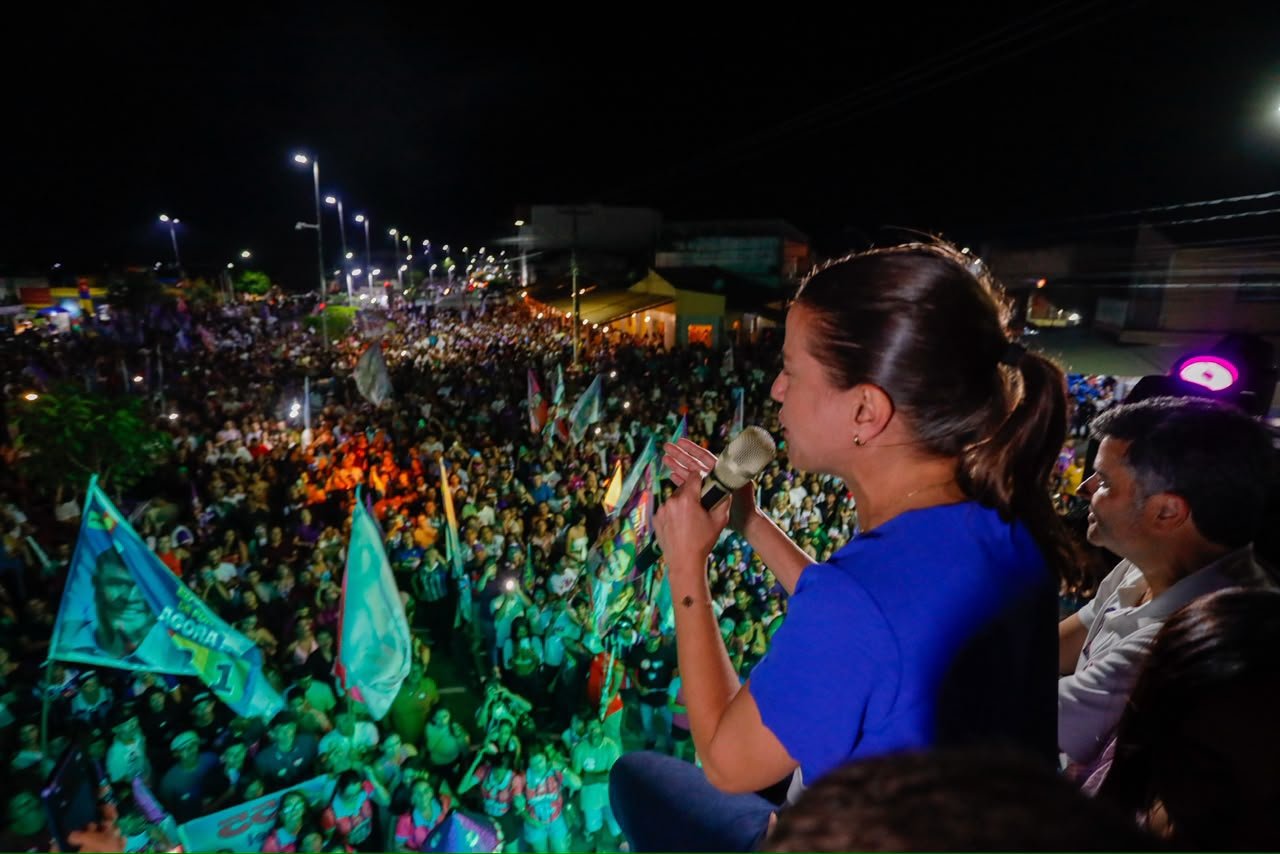 Raquel garante que vai requalificar PE-545 durante grande caminhada em Ouricuri. Raquel garante que vai requalificar PE-545 durante grande caminhada em Ouricuri.