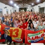 Prefeito Beto do Sargento reúne lideranças, vereadores e amigos em apoio ao presidente Lula em Belém de Maria. Prefeito Beto do Sargento reúne lideranças, vereadores e amigos em apoio ao presidente Lula em Belém de Maria.